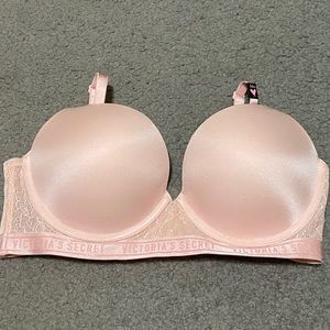 Brand New Victoria Secret Push Up Bra (Very Sexy)